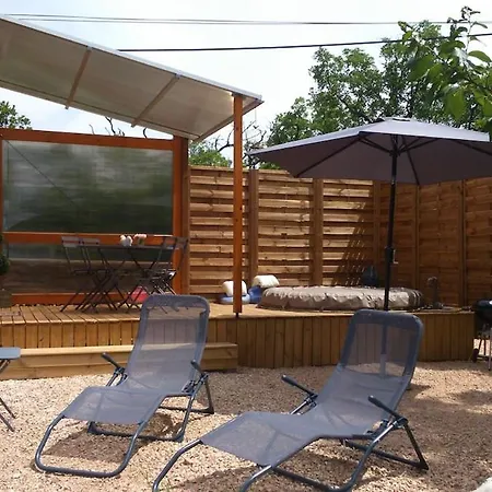 Tiny House & Climatisee Ferienhaus Faycelles